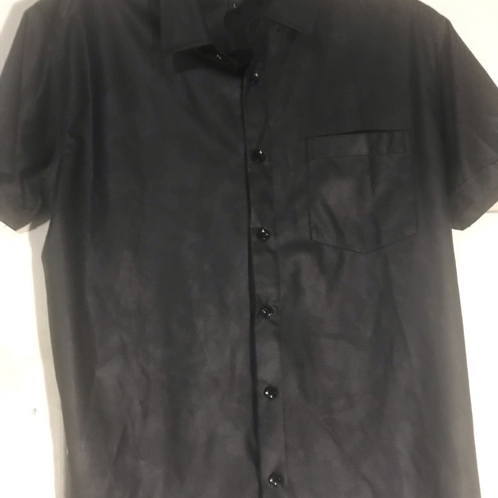 Men's Black Short Sleeve Shirt